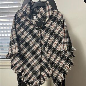 Elegant Plaid Women's Cape with Toggle Closure